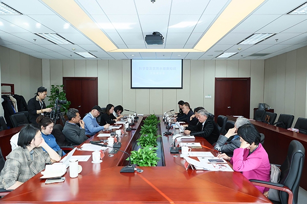 水中的营养元素对健康有哪些影响？听听专家怎么说