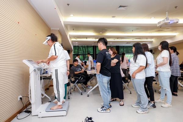 助力健康生活方式，“科学用药 健康减重”蓝皮书科普沙龙在京举办