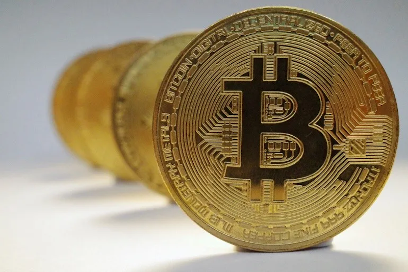 比特币跌至七周低点,回调是否带来抄底时机?
