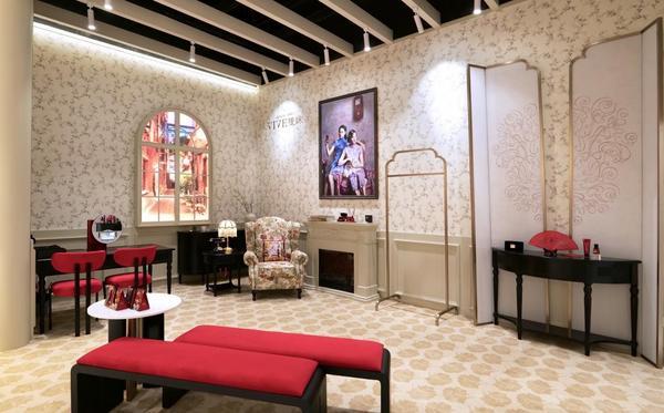 从直播间到巴黎快闪店：百年双妹跨越山海讲述“上海故事”